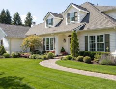 How to prepare your home for a successful sale with essential steps. Learn about staging, decluttering, and curb appeal to attract top buyers and sell fast.